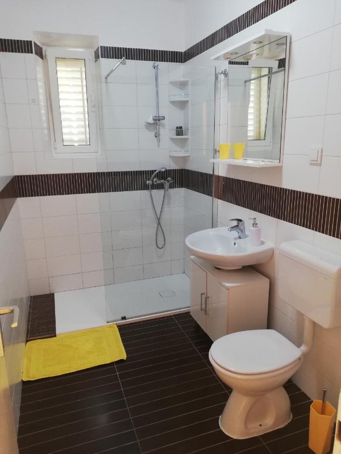 Yellow Room Guesthouse Ragusa Esterno foto
